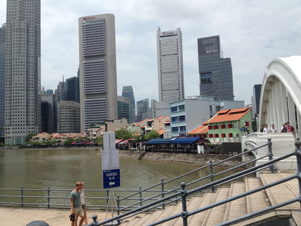 Singapore: Straight Edge Fun